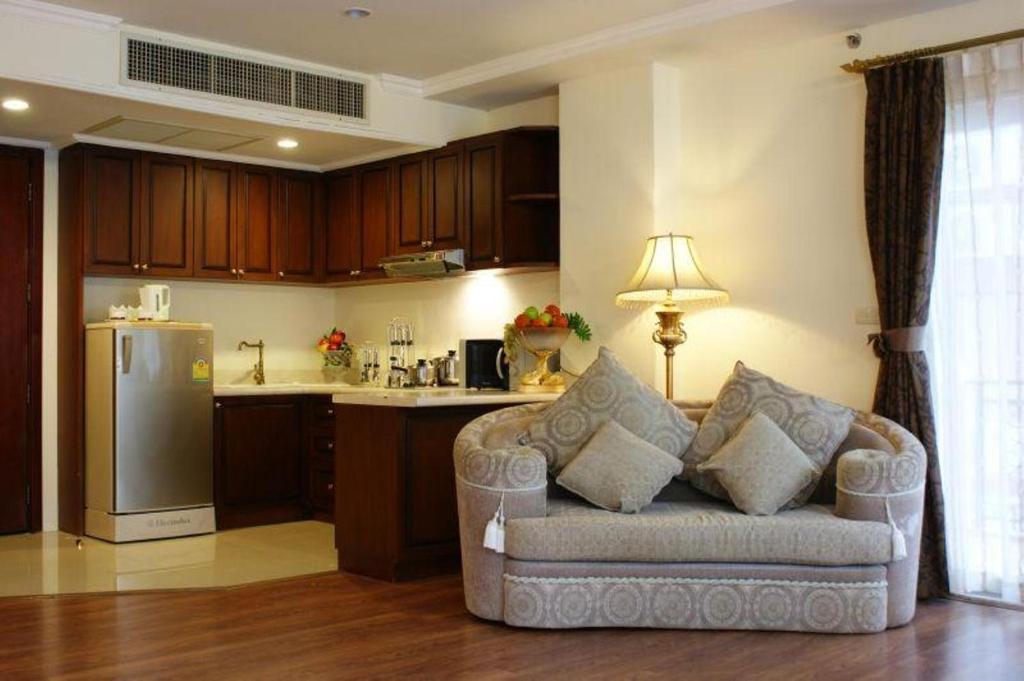 Lk Metropole Hotel Pattaya Room photo