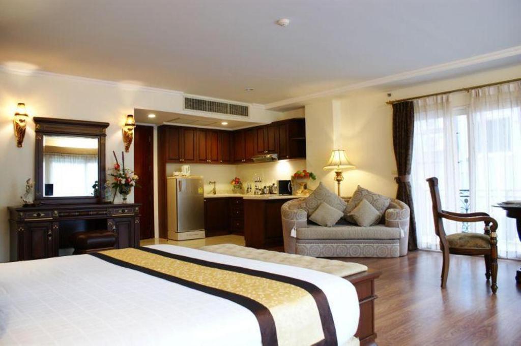 Lk Metropole Hotel Pattaya Room photo