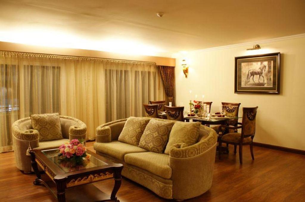 Lk Metropole Hotel Pattaya Room photo