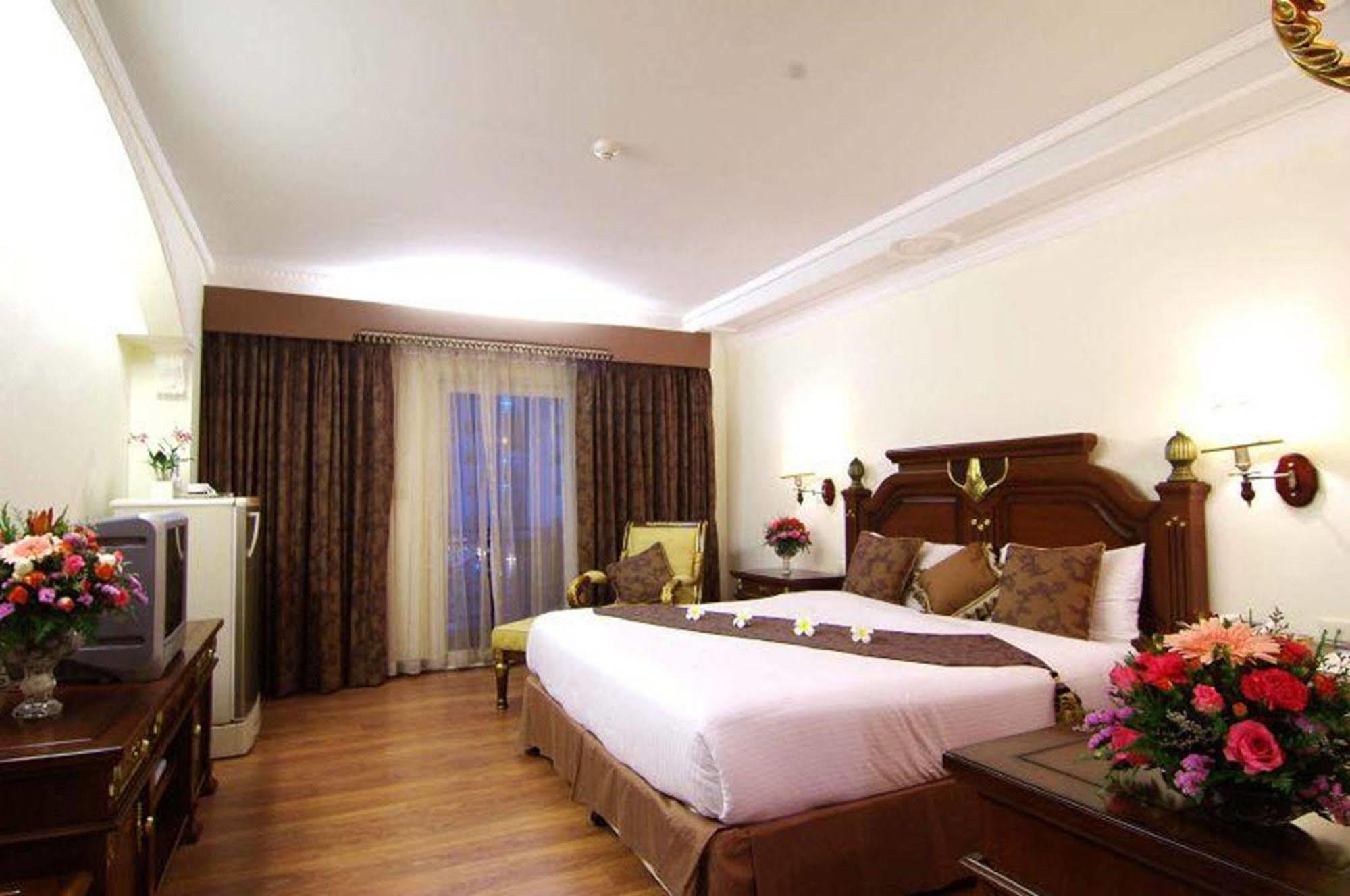 Lk Metropole Hotel Pattaya Exterior photo